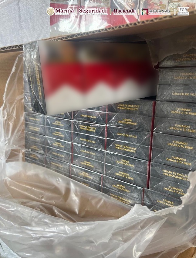 Aseguran más de 554 mil cajetillas de cigarros en Lázaro Cárdenas, Michoacán